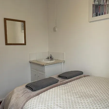 Amitie Guest House-2